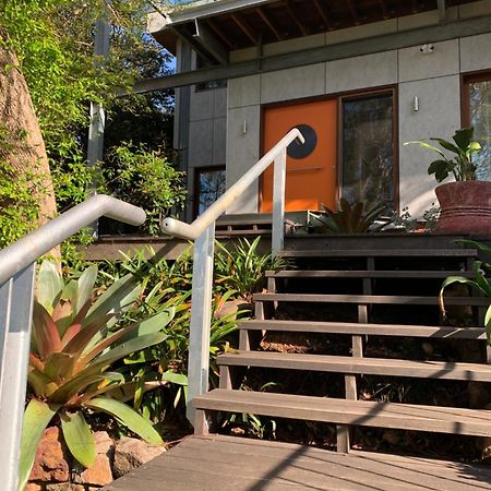 Tranquil Garden Apartment With Living Room ウロンゴン エクステリア 写真
