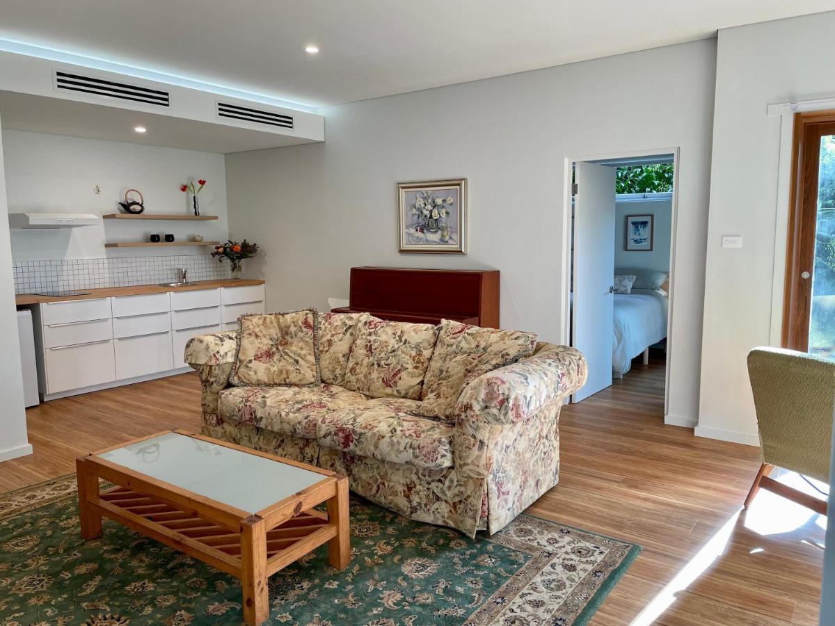 Tranquil Garden Apartment With Living Room ウロンゴン エクステリア 写真